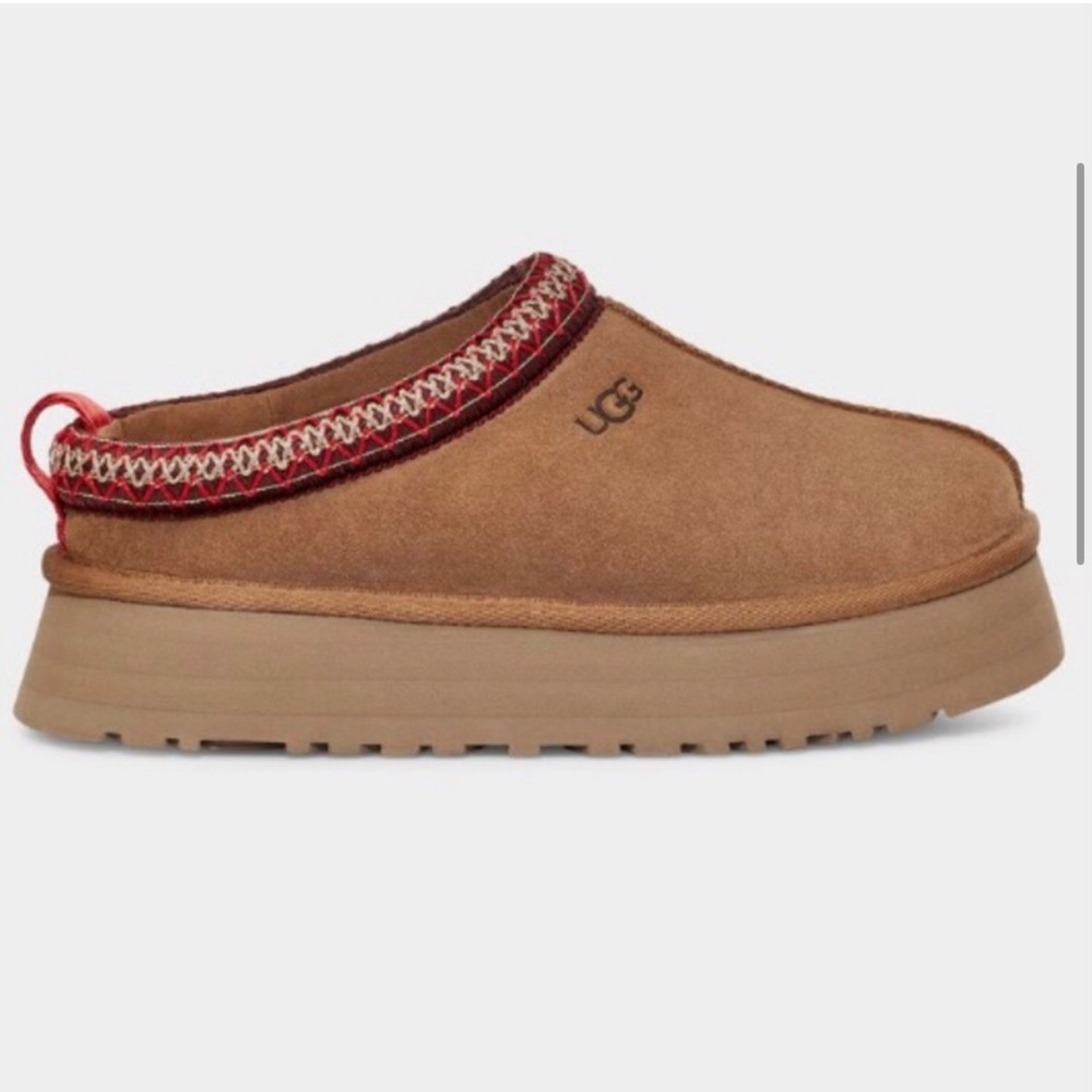 Ugg Tazz platform size 9. Brand new, still in original box. Never before worn!!